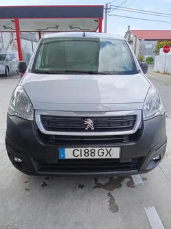 Peugeot Partner 3 lugares