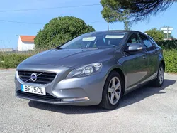 Volvo V40 D2