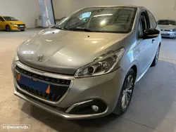 Peugeot 208 1.2 PureTech Signature