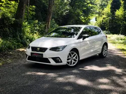 SEAT IBIZA 1.6 TDI 95 ch BVM5 FR - Suivi Entretien - Blanc Candy - Apple Caplay - Clim Auto - Feux Auto