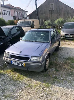 Opel Corsa corsa A sedan