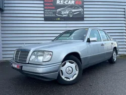 Mercedes Classe E W124 220 Essence Reference BVA Collector Excellent état Rien à prévoir et Garantie