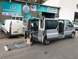 Trafic tpmr 90 dci configuration 4 places + 2 fauteuils roulants