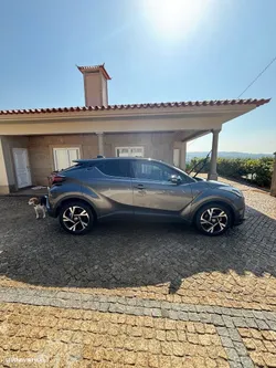 Toyota C-HR 1.8 Hybrid Square Collection