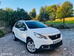 Peugeot 2008 1.2 PureTech Style