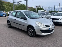 Renault clio 3 1.6i 110ch boîte auto
