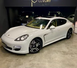 Porsche panamera 3.0 l v6 250 ch