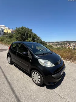 Peugeot 107 1.0 muito fiável e estimado 3750