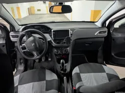 Peugeot 208 GT Line - Pure Te