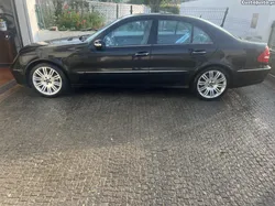 Mercedes-Benz E 320 Avant-garde