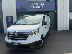 RENAULT Trafic Fg 2.0 D 130ch Grand Confort - 2023 - CarPlay - Suivi complet - Faible Km