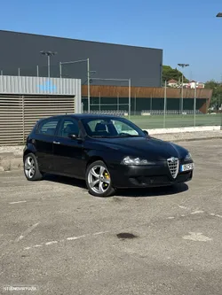 Alfa Romeo 147 1.9 JTD 8V M-Jet Distinctive