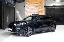 Porsche Macan (2.0L 252 ch) PDK (Pack Chrono, Toit ouvrant, Apple CarPlay, Audio Bose...)