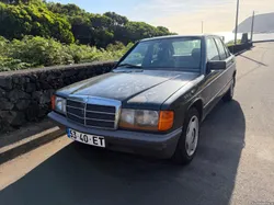 Mercedes-Benz 190 Sedan ligeiro