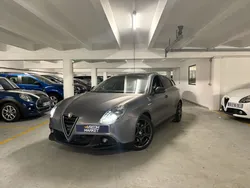 ALFA ROMEO Giulietta 1.8 1750 TBI 241ch QV Quadrifoglio Verde Launch Edition - 2015 - 147 000 km - Toit ouvrant - Suivi complet- Sono BOSE