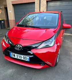 Toyota Aygo II Dynamic 1.0 VVT-i 69 MMT 1ere main -Automatique | Caméra de recul | Régulateur | Bluetooth | Garantie 12 mois