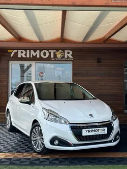 Peugeot 208 1.2 PureTech Signatu