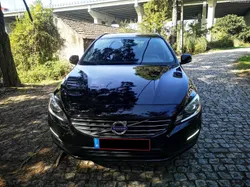 Volvo V60 2.0 D4 181CV MOMENTUM GEARTRONIC - FULL EXTRAS - C/ GARANTIA - COMO NOVA - "Preço Imbatível"