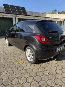 Opel Corsa 1.3 CDTI 95CV Business + 3 portas 5 lugares