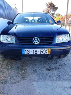 VW Bora 1.9 115 CV tdi motor com fuga de óleo pequena