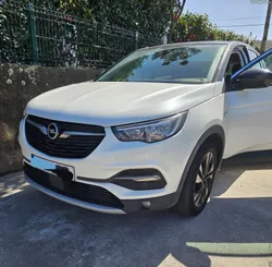 Opel Grandland X 1.2T Design Line
