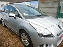 Peugeot 5008 1.6 HDI 110CH BMP6 PRENIUM