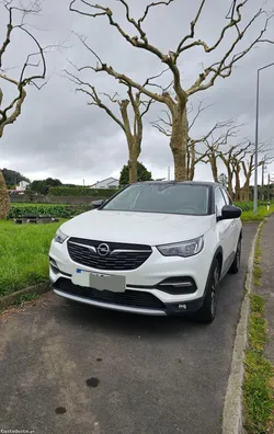 Opel Grandland X 1.2T Design Line