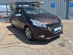 Peugeot 208 1.2 VTI 82CH / GARANTIE 12 MOIS