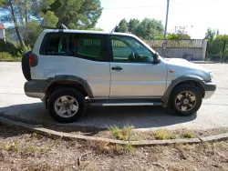 NISSAN Terrano 2.7 TDI Comfort