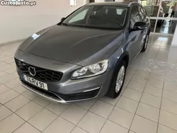 Volvo V60 cross country 2.0 D3 MOMENTUM