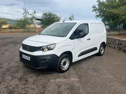 Peugeot Partner Premium 1.5 hdi 100 cv. 3 places