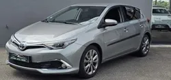 TOYOTA Auris 112ch D-4D Design