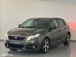 Peugeot 308 1.2 PureTech Style J17