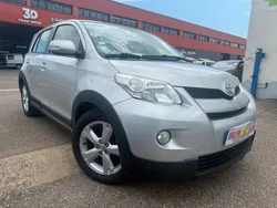 TOYOTA Urban Cruiser 90 D-4D Lounge 2WD Boite rapport 6