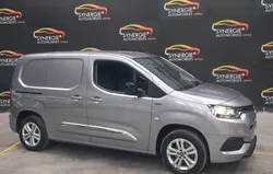 Toyota proace city medium 100d-4d style 50.334 km (gps/camera/etc) 14.158 ht (16.990 ttc)