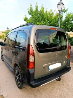 PEUGEOT Partner Tepee 1.6HDI Outdoor 92