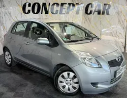 TOYOTA YARIS 1.3 VVT-ISOL 2006 - 78 707Kms - Climatisation - Suivit TOYOTA