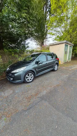 Citroën jumpy peugeot 207 Nissan pixo