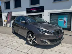 PEUGEOT 308 1.2 PureTech 130ch SS EAT6 Féline / TOIT PANORAMIQUE / CAMERA DE RECUL / DISTRIBUTION OK / ENTRETIE