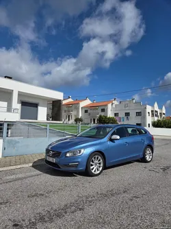 Volvo V60 D4 181cv
