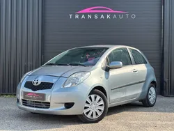 TOYOTA YARIS II 1.3 - 87 VVT-i / RÉVISON RÉCENTE + PNEUS AV NEUFS