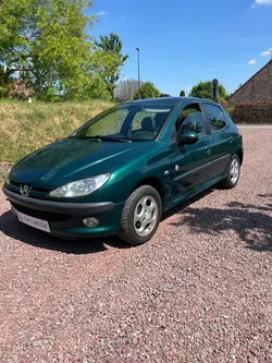 Peugeot 206 1.4 75ch roland garros