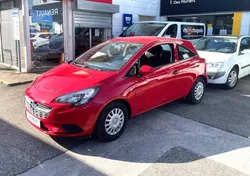 Opel Corsa V 1.2 70ch Essentia 3p