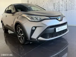 Toyota C-HR 1.8 Hybrid Square Collection