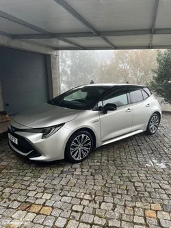 Toyota Corolla 2.0 Hybrid Square Collection