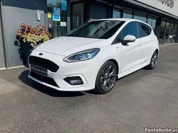 Ford Fiesta ...