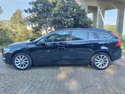 Volvo V60 2.0 D4 181CV MOMENTUM GEARTRONIC - FULL EXTRAS - C/ GARANTIA - COMO NOVA - "Preço Imbatível"