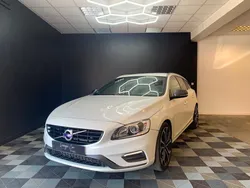 VOLVO V60 D4 190 ch StopStart Geartronic 8 R-Design / GARANTIE 6 MOIS