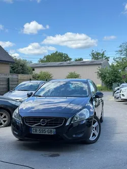 Volvo v60 business d2 115 ch stop&start momentum business powershift a