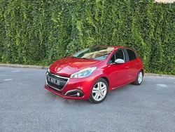 Peugeot 208 1,2 vti 82 cv style